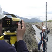 Elektronski Digitalni Gradbeni nivelir Leica Sprinter