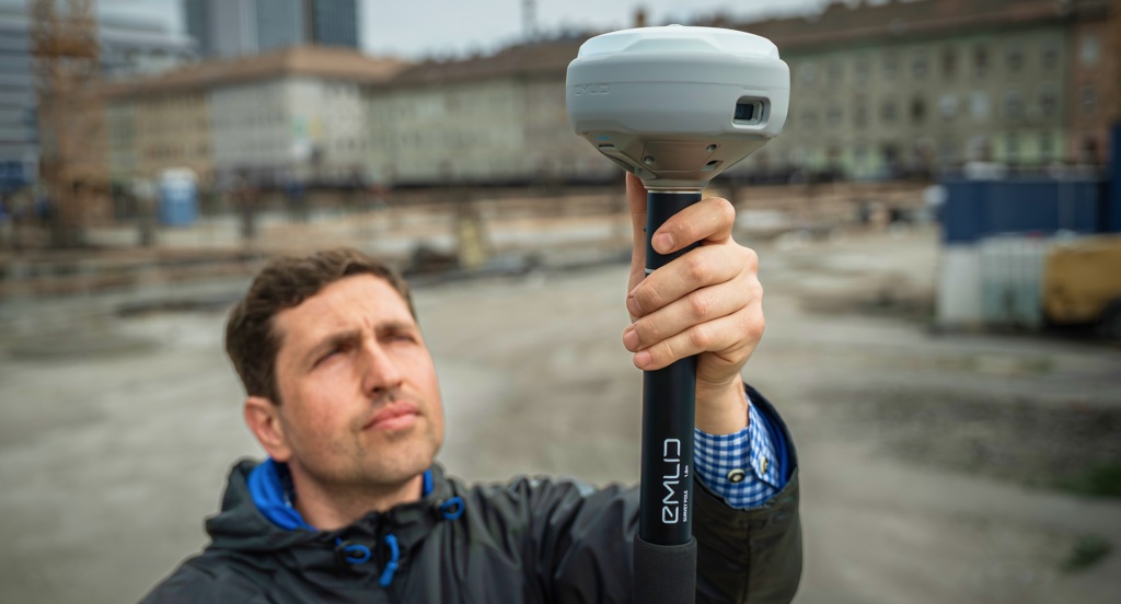 EMLID Reach RS4 Pro geodetski GNSS GPS